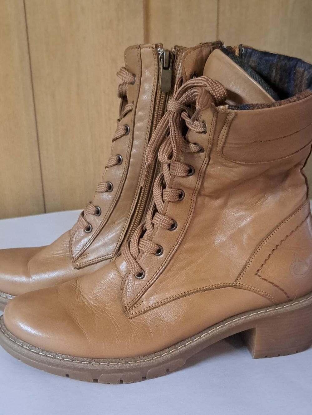 Andrea Leather LaceUp Side Zip Ankle Boots Honey  Sz 37 (6.5-7) Flannel Lined